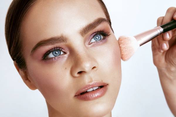 modelowanie-twarzy-makijazem