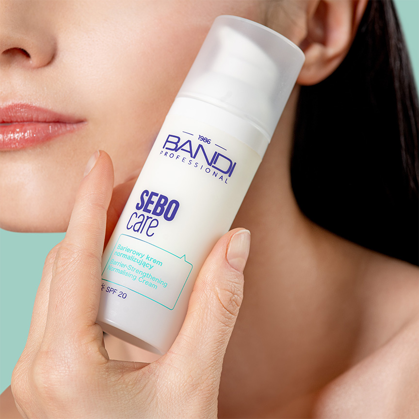 Efekt po użyciu barierowego kremu normalizującego SPF 20 Bandi Professional Sebo Care