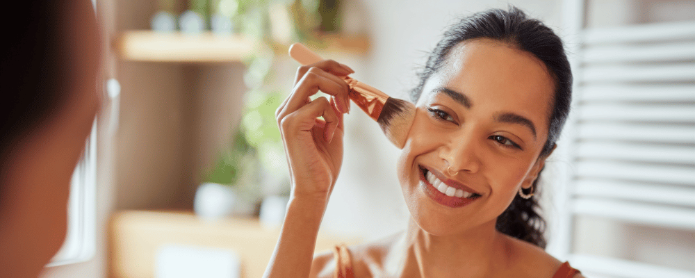 Jak utrwalić makijaż? Podpowiadamy, jak zrobić trwały makijaż!