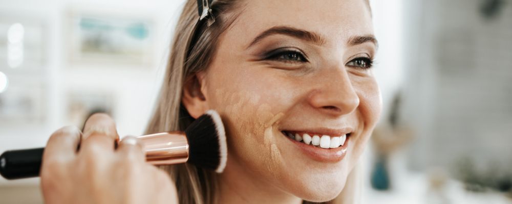 Krem BB a CC – czym się różnią i który wybrać?