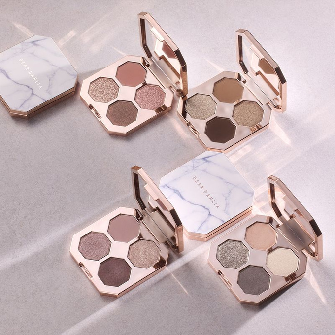 Dear Dahlia Dream Velvet Eyeshadow Palette - Delicate, 5,1 g