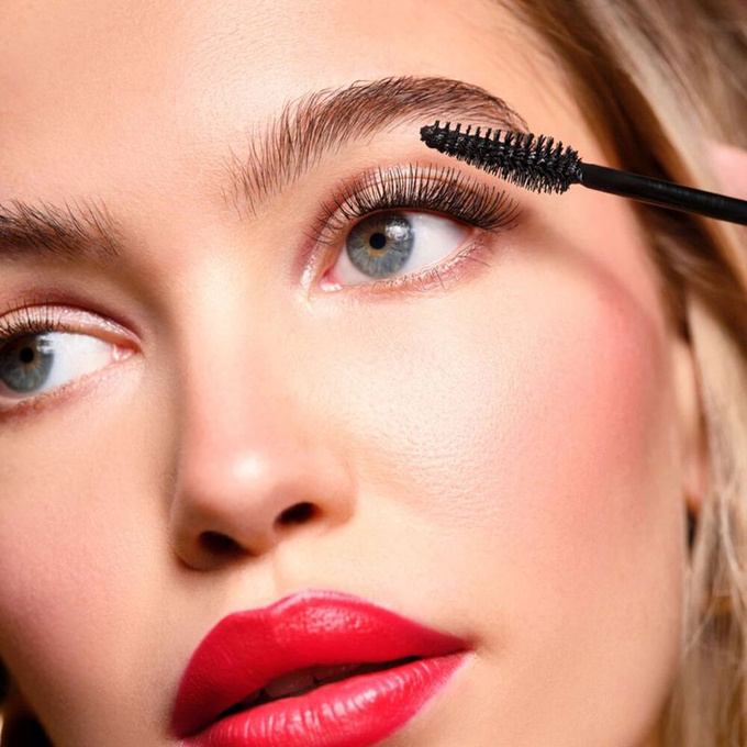 Angel Eyes Mascara - Wydłużający i pogrubiający tusz black, 10 ml