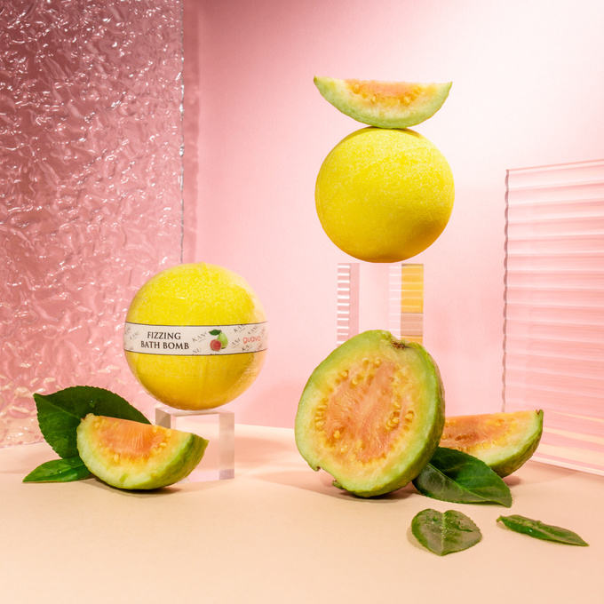 Kanu Nature Musująca kula do kąpieli Guawa, 160 g