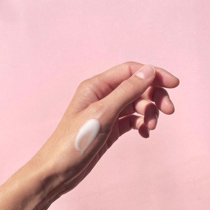 SIMPLY MORE Delikatna emulsja do mycia twarzy