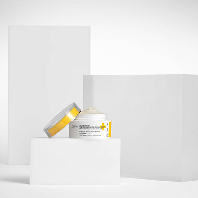 StriVectin TL Advanced™ PLUS Napinający krem do szyi 30 ml
