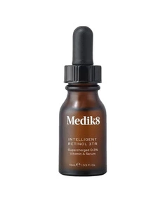 Medik8 Intelligent Retinol 3TR Przeciwstarzeniowe serum do twarzy z witaminą A 0,3% 15 ml
