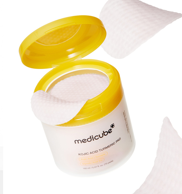 Medicube Kojic Acid Turmeric Pad płatki tonizujące 160 ml (70 sztuk)