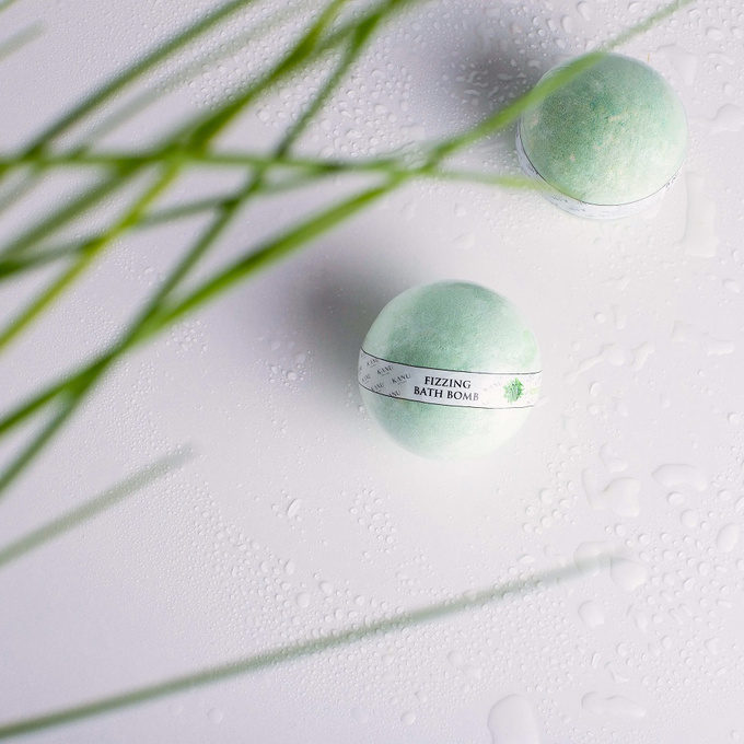 Kanu Nature Musująca kula do kąpieli Trawa cytrynowa, 160 g