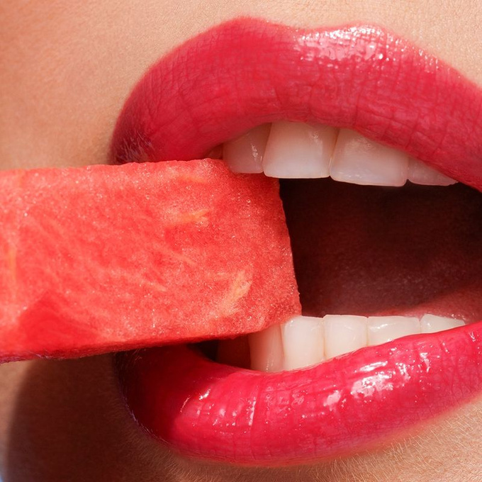 PUPA Milano Pleasure Lip Oil Stylo Olejek w sztyfcie - 003 Watermelon Ice Cream
