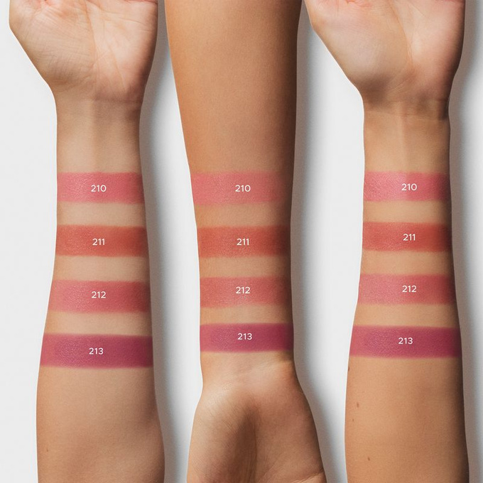 INGLOT Kremowy róż w sztyfcie Delicate Coral 210, 6,2 g