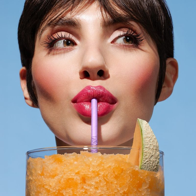 PUPA Milano Pleasure Lip Oil Stylo Olejek w sztyfcie - 002 Melon Granita