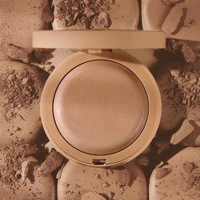 PUPA Milano Wonder Me Shiny Bronzer Rozświetlający wypiekany bronzer 003 Medium Neutral, 6 g
