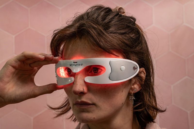 STYLPRO Radiant Eyes Red LED Goggles, okulary do terapi czerwonym światłem LED