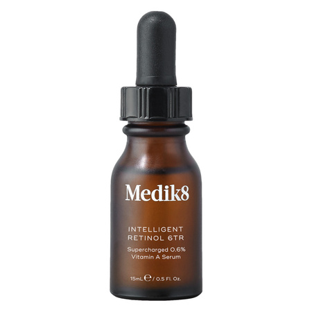 Medik8 Intelligent Retinol 6TR Przeciwstarzeniowe serum do twarzy z witaminą A 0,6% 15 ml