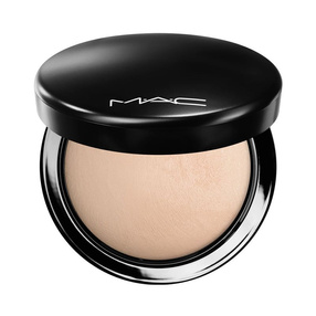 MAC Mineralny puder do twarzy i ciała - Natural medium